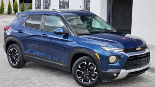 Chevrolet TrailBlazer III, 2020, пробег 66000 км Chevrolet TrailBlazer III, 2020, пробег 66000 км