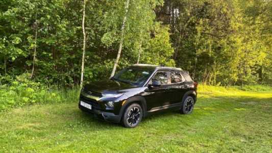 Chevrolet TrailBlazer III, 2020, пробег 69999 км Chevrolet TrailBlazer III, 2020, пробег 69999 км