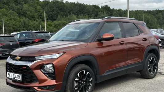 Chevrolet TrailBlazer III, 2020, пробег 78000 км Chevrolet TrailBlazer III, 2020, пробег 78000 км