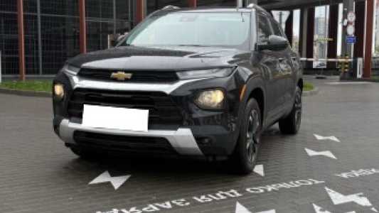 Chevrolet TrailBlazer III, 2023, пробег 83500 км Chevrolet TrailBlazer III, 2023, пробег 83500 км