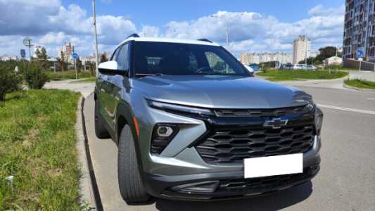Chevrolet TrailBlazer III Рестайлинг, 2023, пробег 49000 км Chevrolet TrailBlazer III Рестайлинг, 2023, пробег 49000 км