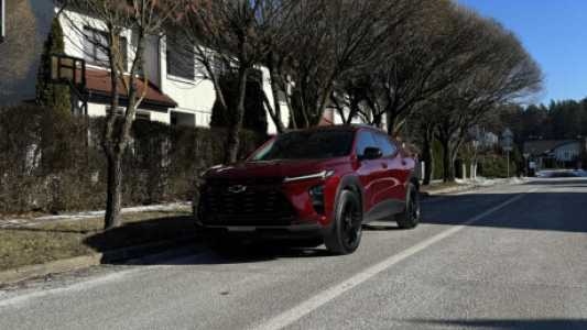 Chevrolet Trax II, 2024, пробег 10500 км