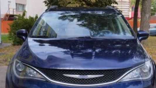 Chrysler Pacifica RU, 2017, пробег 196000 км