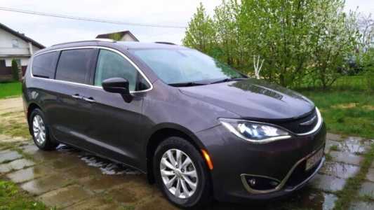 Chrysler Pacifica RU, 2018, пробег 160000 км