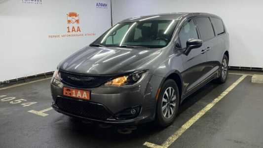 Chrysler Pacifica RU, 2019, пробег 78000 км