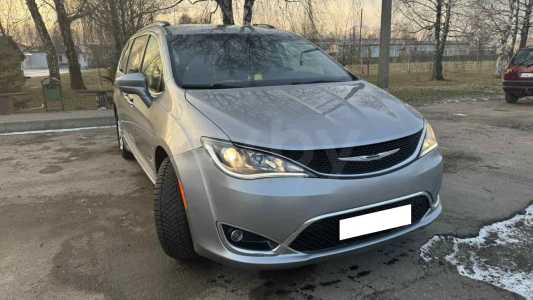 Chrysler Pacifica RU