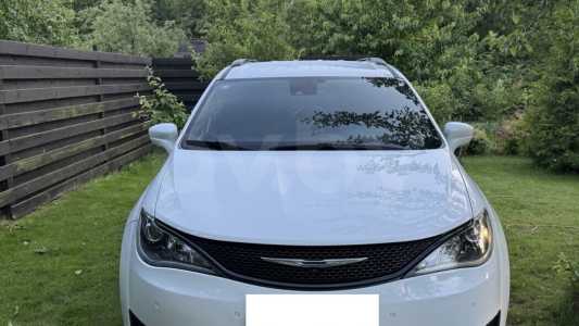 Chrysler Pacifica RU