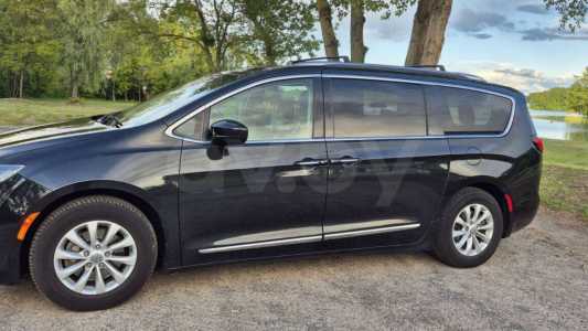 Chrysler Pacifica RU