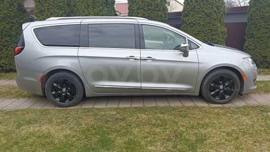 Chrysler Pacifica RU