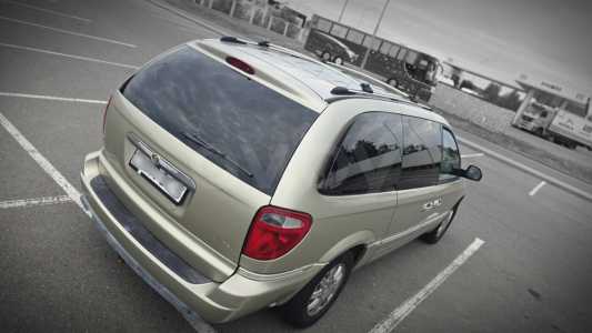 Chrysler Town and Country IV Рестайлинг