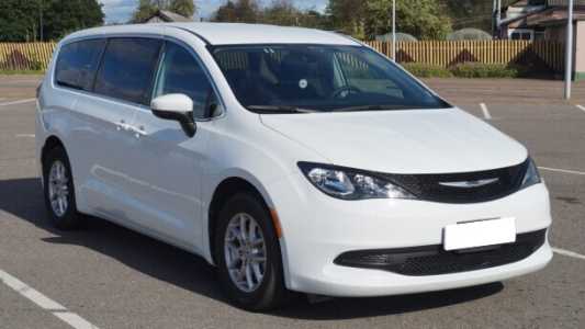 Chrysler Voyager VI, 2023, пробег 48000 км