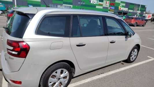 Citroen C4 Grand Picasso II Рестайлинг, 2017, пробег 242739 км Citroen C4 Grand Picasso II Рестайлинг, 2017, пробег 242739 км