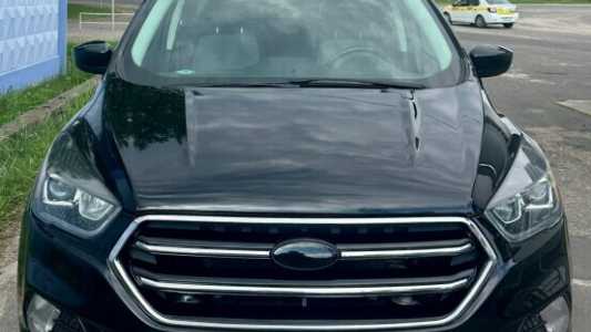 Ford Escape III Рестайлинг, 2016, пробег 101170 км Ford Escape III Рестайлинг, 2016, пробег 101170 км