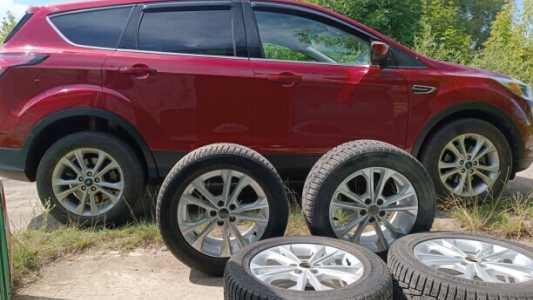 Ford Escape III Рестайлинг, 2016, пробег 107000 км Ford Escape III Рестайлинг, 2016, пробег 107000 км