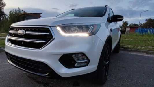 Ford Escape III Рестайлинг, 2016, пробег 84395 км Ford Escape III Рестайлинг, 2016, пробег 84395 км
