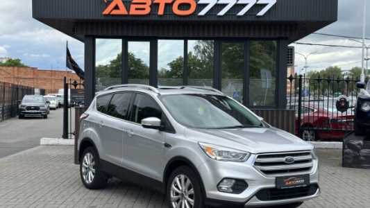Ford Escape III Рестайлинг, 2017, пробег 141557 км Ford Escape III Рестайлинг, 2017, пробег 141557 км