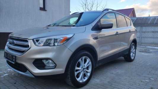 Ford Escape III Рестайлинг, 2017, пробег 173000 км Ford Escape III Рестайлинг, 2017, пробег 173000 км