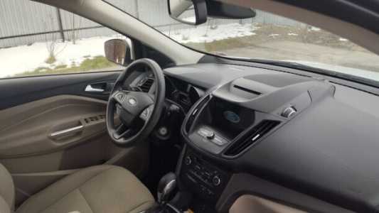 Ford Escape III Рестайлинг, 2017, пробег 59000 км Ford Escape III Рестайлинг, 2017, пробег 59000 км