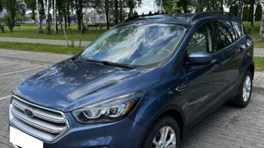 Ford Escape III Рестайлинг, 2017, пробег 66600 км Ford Escape III Рестайлинг, 2017, пробег 66600 км