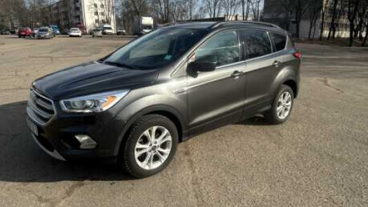 Ford Escape III Рестайлинг, 2017, пробег 83000 км Ford Escape III Рестайлинг, 2017, пробег 83000 км