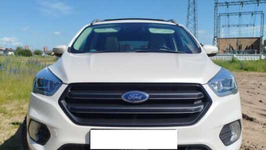 Ford Escape III Рестайлинг, 2017, пробег 89300 км Ford Escape III Рестайлинг, 2017, пробег 89300 км