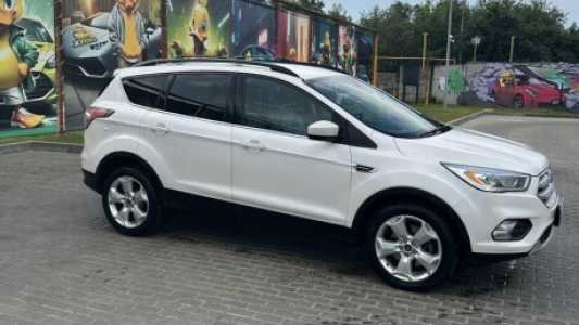 Ford Escape III  Рестайлинг, 2018, пробег 105000 км
