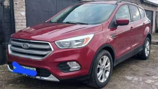 Ford Escape III Рестайлинг, 2018, пробег 109000 км Ford Escape III Рестайлинг, 2018, пробег 109000 км