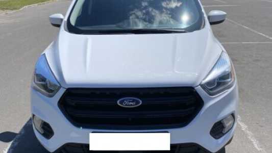 Ford Escape III Рестайлинг, 2018, пробег 119000 км Ford Escape III Рестайлинг, 2018, пробег 119000 км