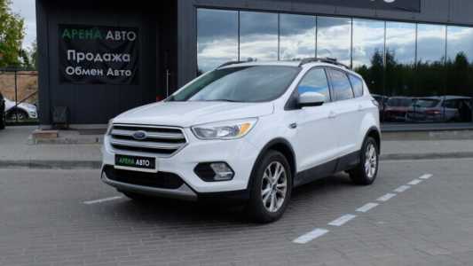 Ford Escape III Рестайлинг, 2018, пробег 150000 км Ford Escape III Рестайлинг, 2018, пробег 150000 км