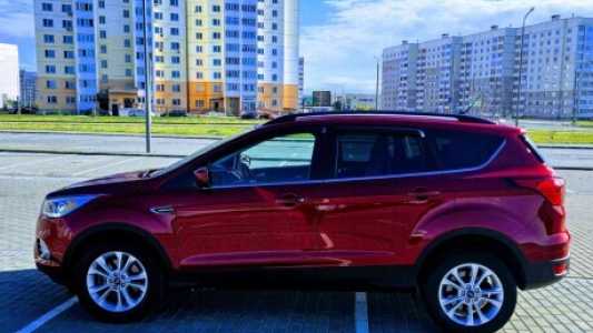 Ford Escape III Рестайлинг, 2018, пробег 40000 км Ford Escape III Рестайлинг, 2018, пробег 40000 км