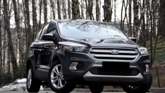 Ford Escape III Рестайлинг, 2018, пробег 47000 км Ford Escape III Рестайлинг, 2018, пробег 47000 км