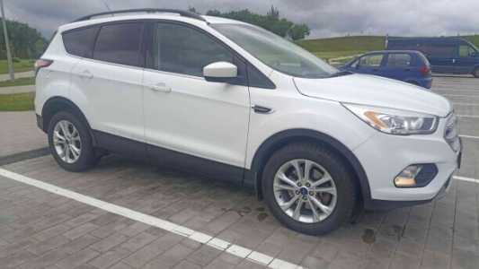 Ford Escape III Рестайлинг, 2018, пробег 88000 км Ford Escape III Рестайлинг, 2018, пробег 88000 км