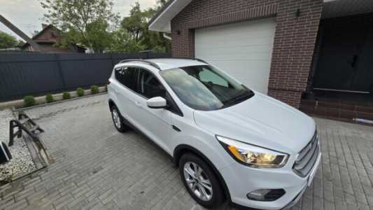 Ford Escape III Рестайлинг, 2019, пробег 117770 км Ford Escape III Рестайлинг, 2019, пробег 117770 км