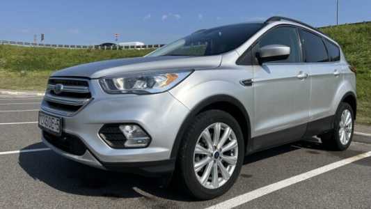 Ford Escape III Рестайлинг, 2019, пробег 158000 км Ford Escape III Рестайлинг, 2019, пробег 158000 км