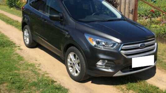 Ford Escape III Рестайлинг, 2019, пробег 49100 км Ford Escape III Рестайлинг, 2019, пробег 49100 км