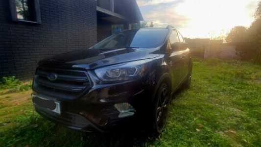 Ford Escape III Рестайлинг, 2019, пробег 71000 км Ford Escape III Рестайлинг, 2019, пробег 71000 км