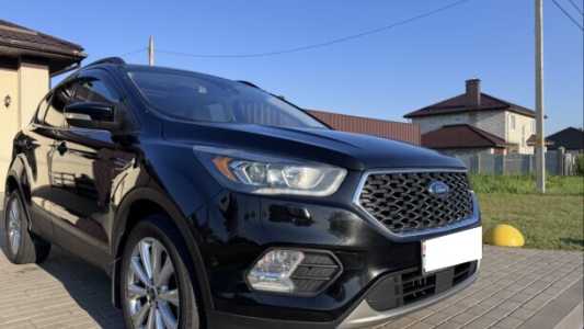 Ford Escape III Рестайлинг, 2019, пробег 78000 км Ford Escape III Рестайлинг, 2019, пробег 78000 км