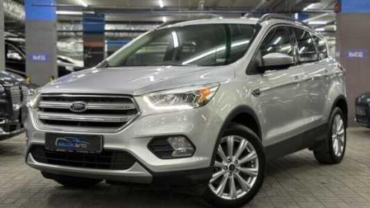 Ford Escape III Рестайлинг, 2019, пробег 94318 км Ford Escape III Рестайлинг, 2019, пробег 94318 км