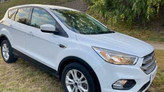 Ford Escape III Рестайлинг, 2019, пробег 98000 км Ford Escape III Рестайлинг, 2019, пробег 98000 км