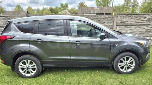 Ford Escape III Рестайлинг