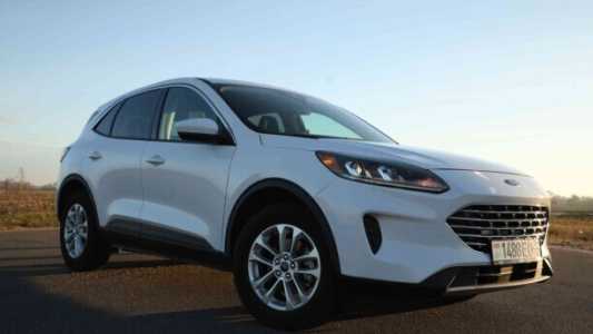 Ford Escape IV, 2020, пробег 49919 км Ford Escape IV, 2020, пробег 49919 км