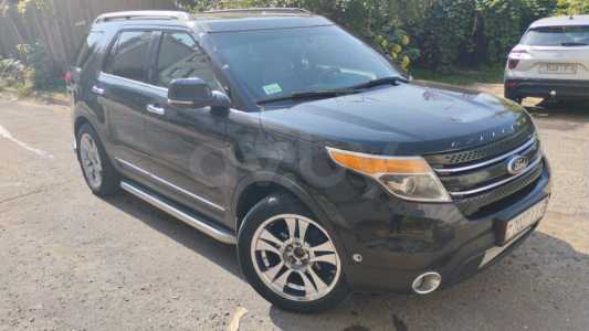 Ford Explorer V