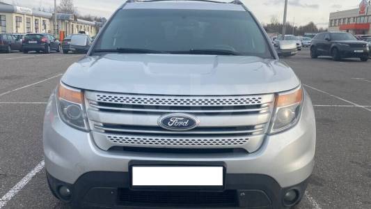 Ford Explorer V