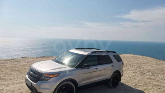 Ford Explorer V