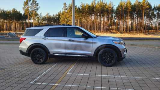 Ford Explorer VI