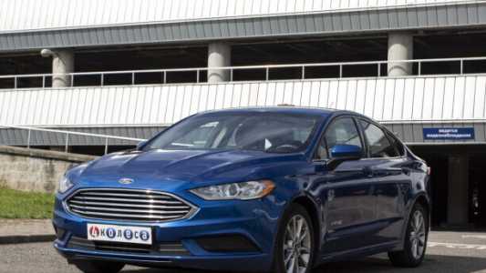 Ford Fusion USA II Рестайлинг, 2017, пробег 338498 км Ford Fusion USA II Рестайлинг, 2017, пробег 338498 км