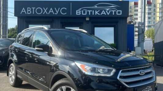 Ford Kuga II Рестайлинг, 2017, пробег 136000 км Ford Kuga II Рестайлинг, 2017, пробег 136000 км