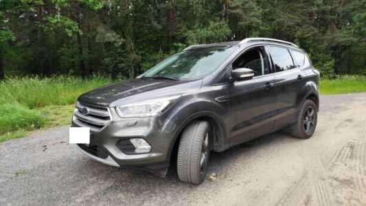 Ford Kuga II Рестайлинг, 2017, пробег 175000 км Ford Kuga II Рестайлинг, 2017, пробег 175000 км