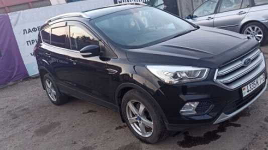 Ford Kuga II Рестайлинг, 2017, пробег 209000 км Ford Kuga II Рестайлинг, 2017, пробег 209000 км