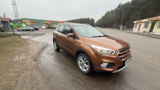 Ford Kuga II Рестайлинг, 2017, пробег 96000 км Ford Kuga II Рестайлинг, 2017, пробег 96000 км
